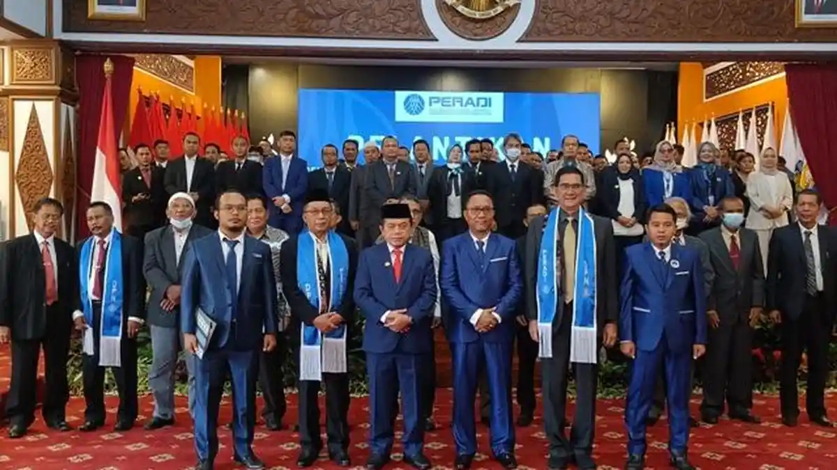 Kelembagaan PERADI JATIM